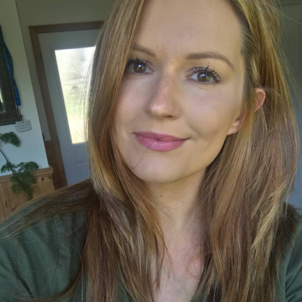 Meet your Posher, Evelyn